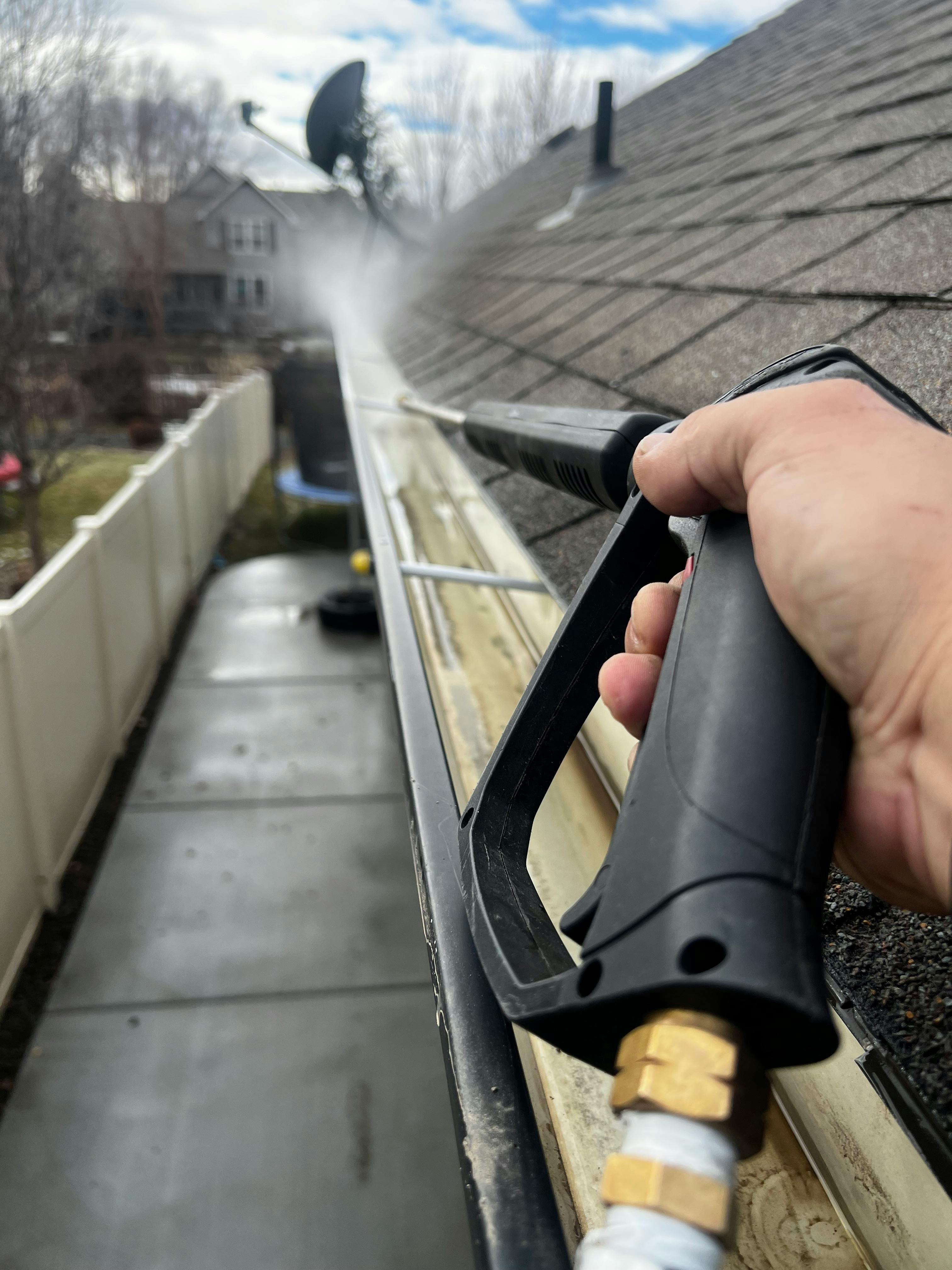 EdiClean Exterior Cleaning gallery photo 14